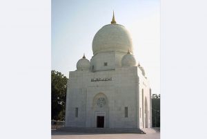Qutubi-Mazar